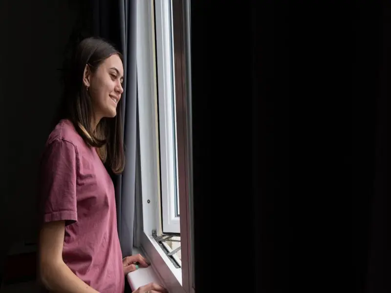 Introvert Personality Signs: Is Being Quiet the Only Trait? These 5 Habits Reveal the Truth