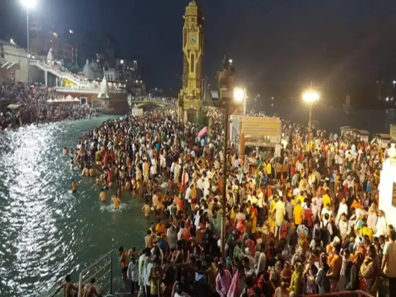Significance of Vaishakh Amavasya 2026: Rituals and Charity