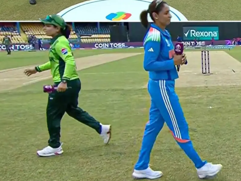 IND W vs PAK W: Harmanpreet Kaur Refuses To Shake Hands With Fatima Sana During India vs Pakistan Toss