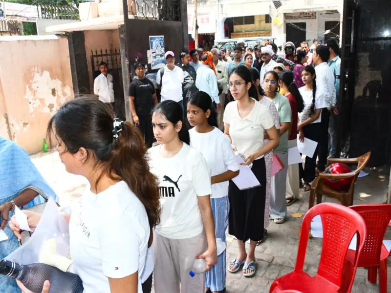 over 4,000 candidates appear for NEET exam at nine centres in Puducherry