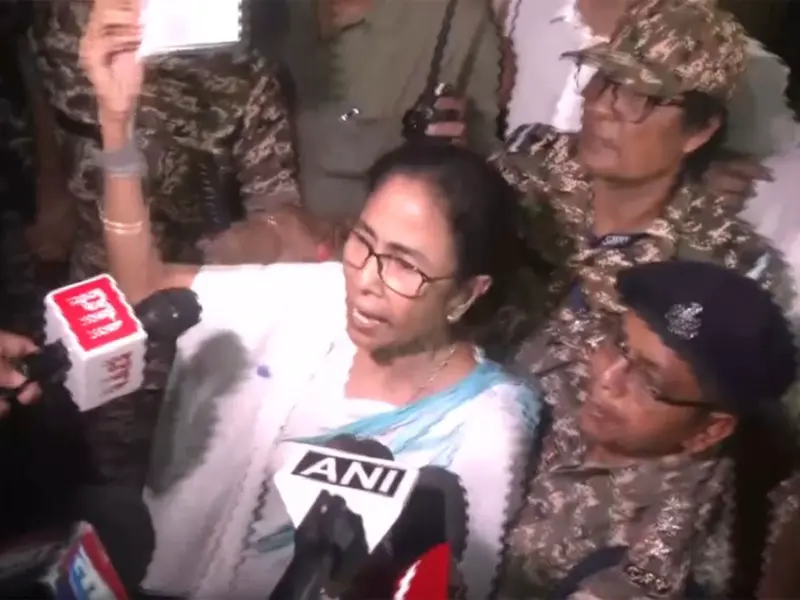 Mamata Banerjee alleges BJP 'looted' over 100 seats in West Bengal election