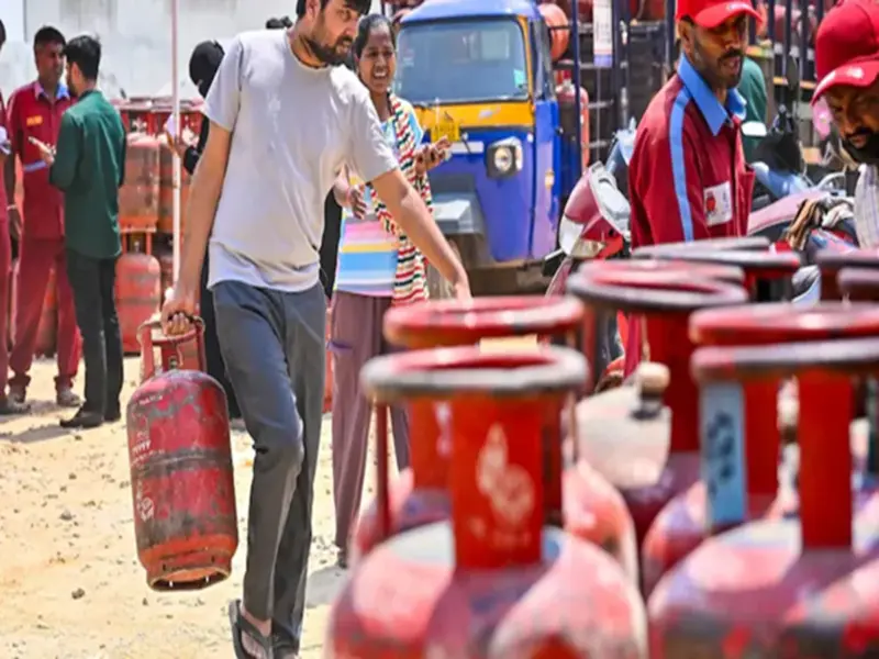 Unable to book an LPG cylinder after your old phone number became inactive? Here is how to update it-learn the simple method..