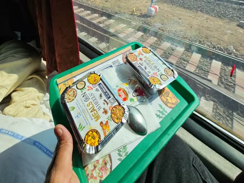 Railway Food Service Upgrade: Now Order Fresh Meals Online During Train Journeys