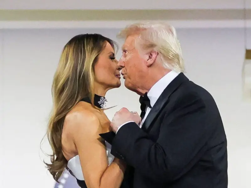'Melania Wears Panties?': Internet Reactions After Trump Awkward Comment About Melania's Undergarments at Rally