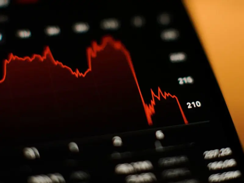 This Stock Crashed 35% Just Days After Posting An 18,000% Revenue Jump -  What Triggered The Sell-Off?