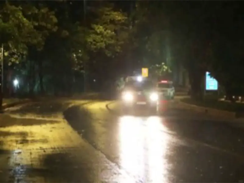 rain brings relief from heat in several parts of Delhi