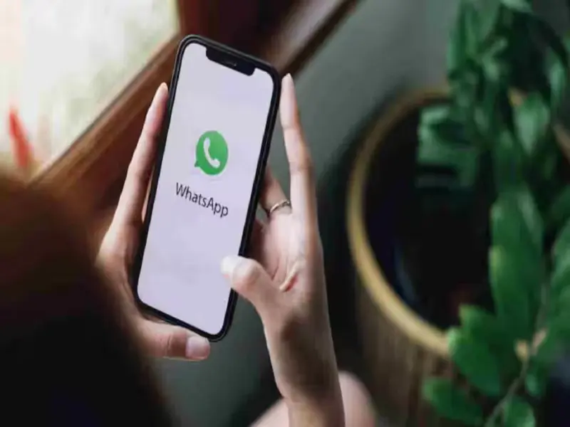 Now AI will write your messages! WhatsApp's new feature will change the way you chat. Learn how it works