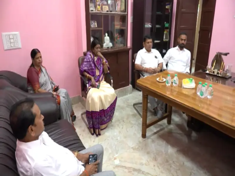 BJD Meeting at Pramila Mallik's Residence: ପ୍ରମିଳାଙ୍କ ସରକାରୀ ବାସଭବନରେ ଯାଜପୁର ନେତାଙ୍କ ମେଳି