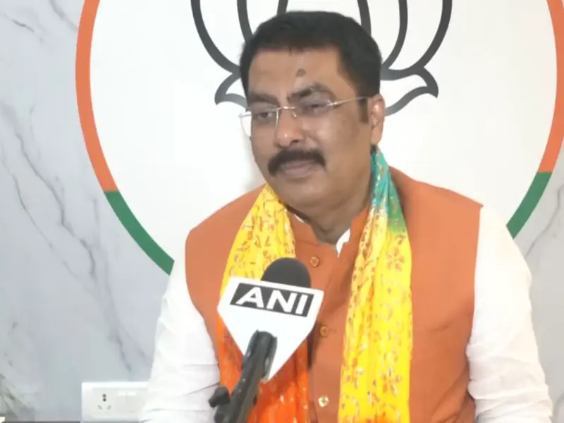 Leadership tussle in Karnataka: BJP's Sanjay Saraogi says infighting "permanent feature" of Congress
