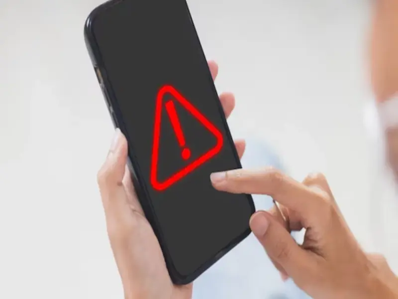 Millions of Smartphone Users at Risk! Government Uncovers Major Flaw-Phones Could Be Hacked..