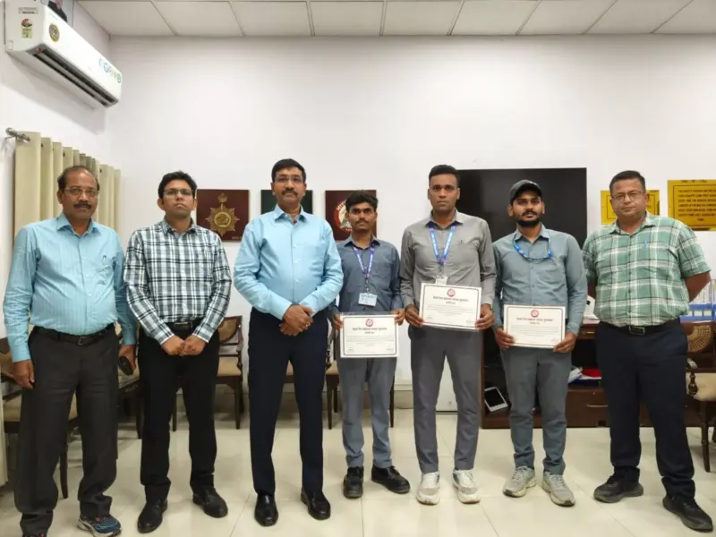लखनऊ मंडल में कर्मचारियों को 'सुरक्षा पुरस्कार' से किया गया सम्मानित