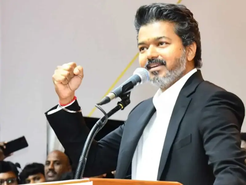 సీఎం విజయ్‌పై ఉద్యోగుల తిరుగుబాటు?