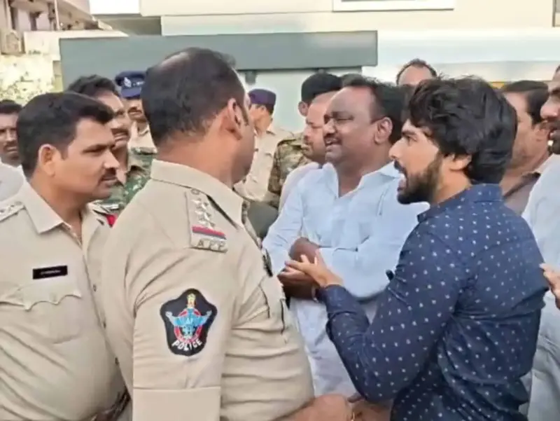 తండ్రి బాటలోనే పేర్ని కిట్టు