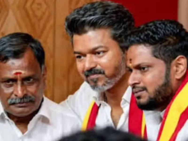 విజయ్ మాత్రమే కాదు.. డ్రైవర్ కొడుకు కూడా
