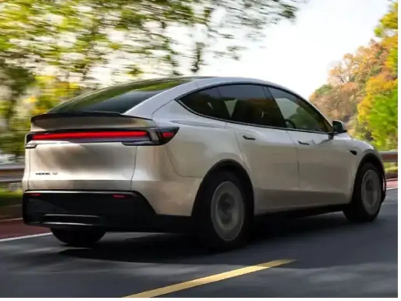 Tesla Launches Model YL in India: Longest SUV with 681 km Range, Starts at ₹61.99 Lakh