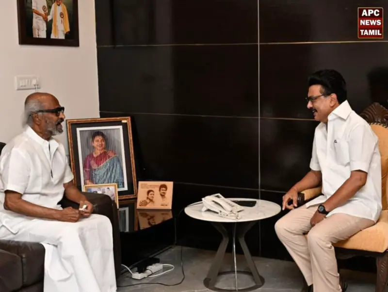 இக்கட்டான சூழலிலும் உங்களுடன் இருப்பேன் - திமுக தலைவரை சந்தித்து ரஜினிகாந்த் உறுதி