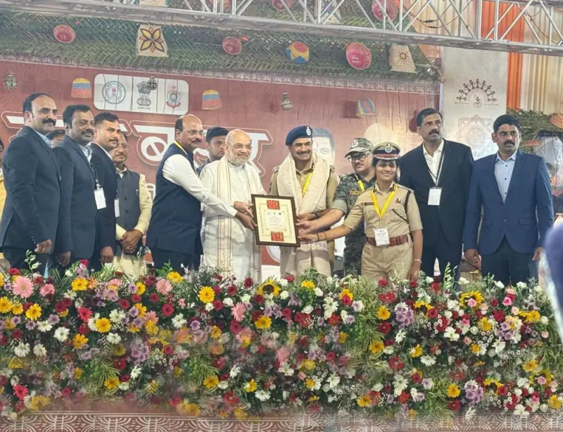 Shah honours Telangana officers for anti-Maoist operations, declares ...
