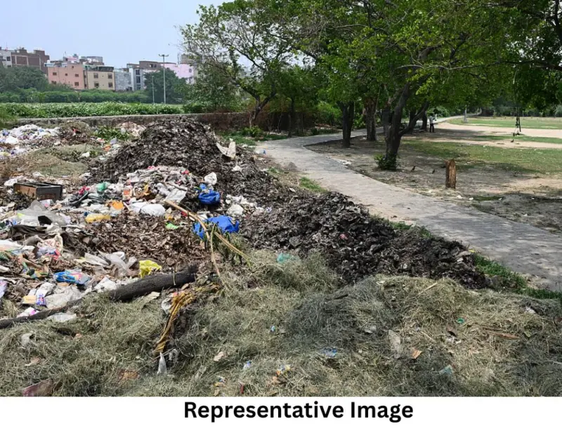 Parks in Rahmatnagar turn into dumping grounds