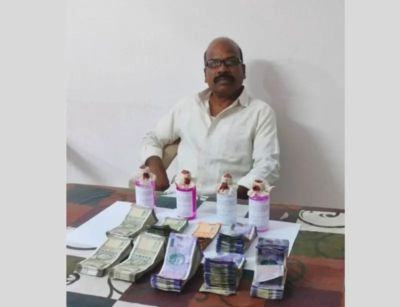 Excise inspector caught accepting ₹2 lakh bribe in Kamareddy district