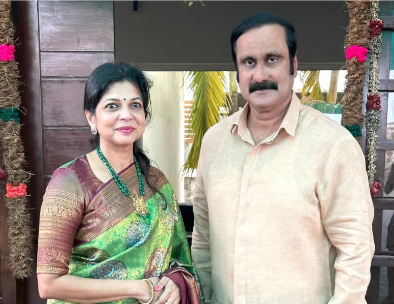 தருமபுரியில் செளமியா அன்புமணி போட்டி: பாமக வேட்பாளர் மாற்றம்!