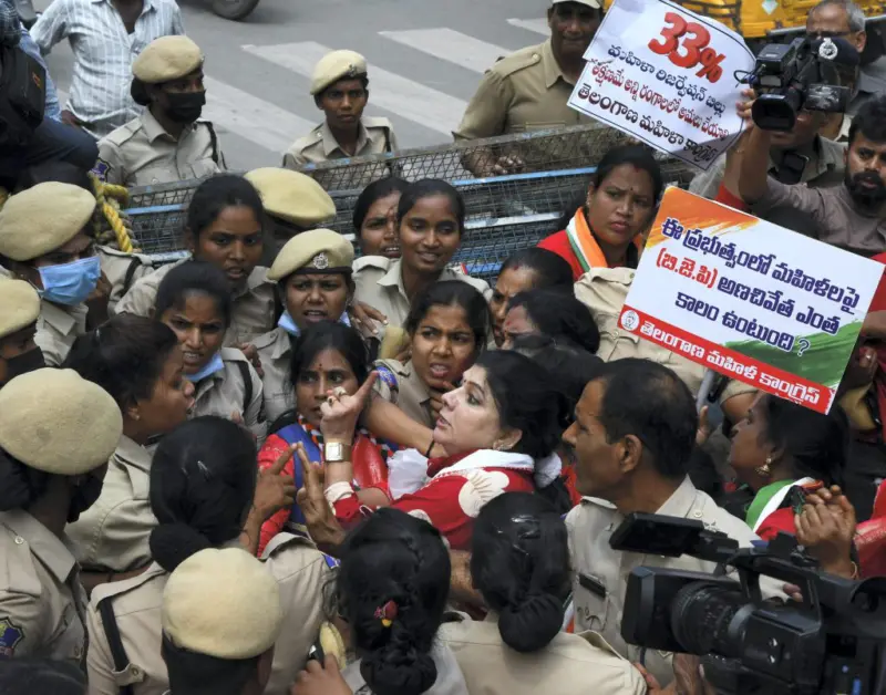 Using Women's Reservation as Alibi, Modi Govt Wants 850 Lok Sabha MPs, Seats Redistributed to States Based on 2011 Census