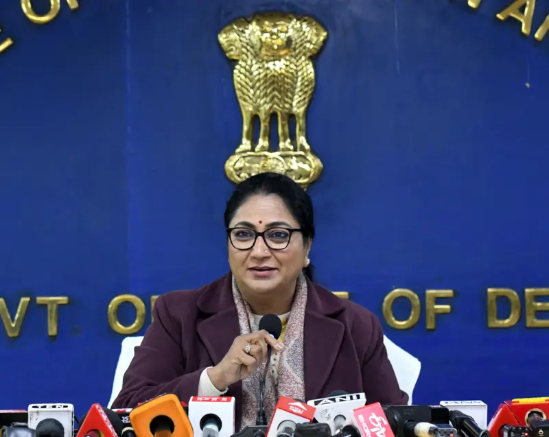 Delhi CM Rekha Gupta announces stricter, time-bound system for traffic challan settlement