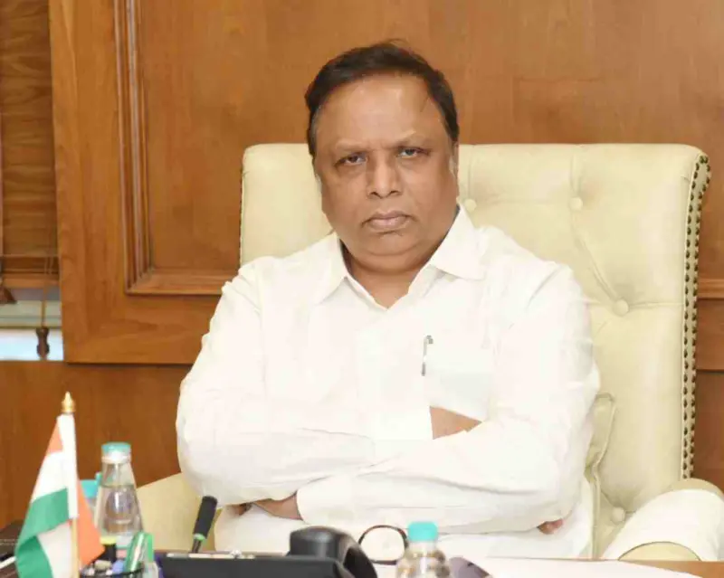 रायगडावरील सुविधांची सामूहिक पाहणी करून व्यापक आराखडा ठरविणार - आशिष शेलार