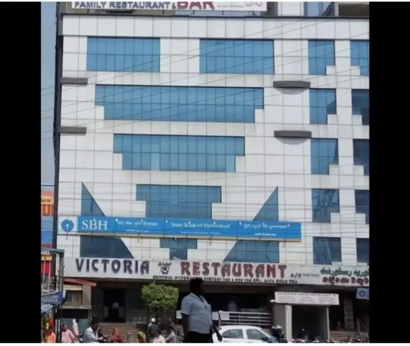 `No chicken leg pieces':  Biryani dispute turns violent at Victoria Hotel, Bharathnagar; owner injured