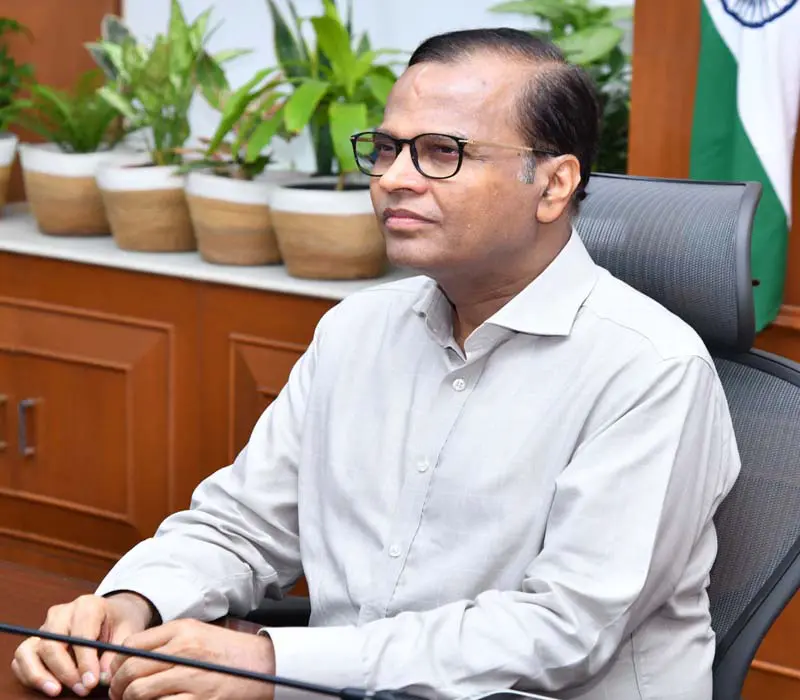 సింపుల్ ఈ-గవర్నెన్స్తో మెరుగైన సేవలు