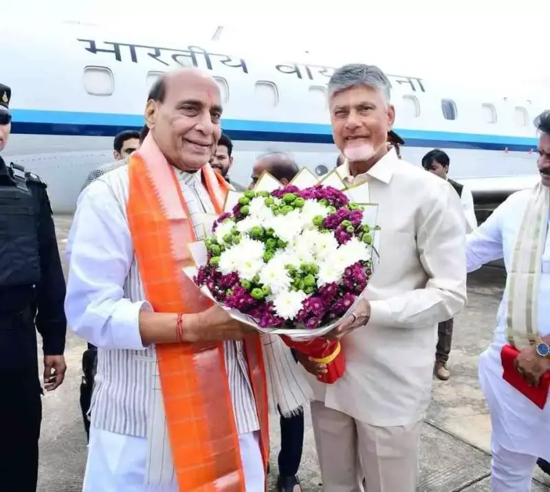 పుట్టపర్తికి ప్రత్యేక విమానాల్లో అవసరమా?