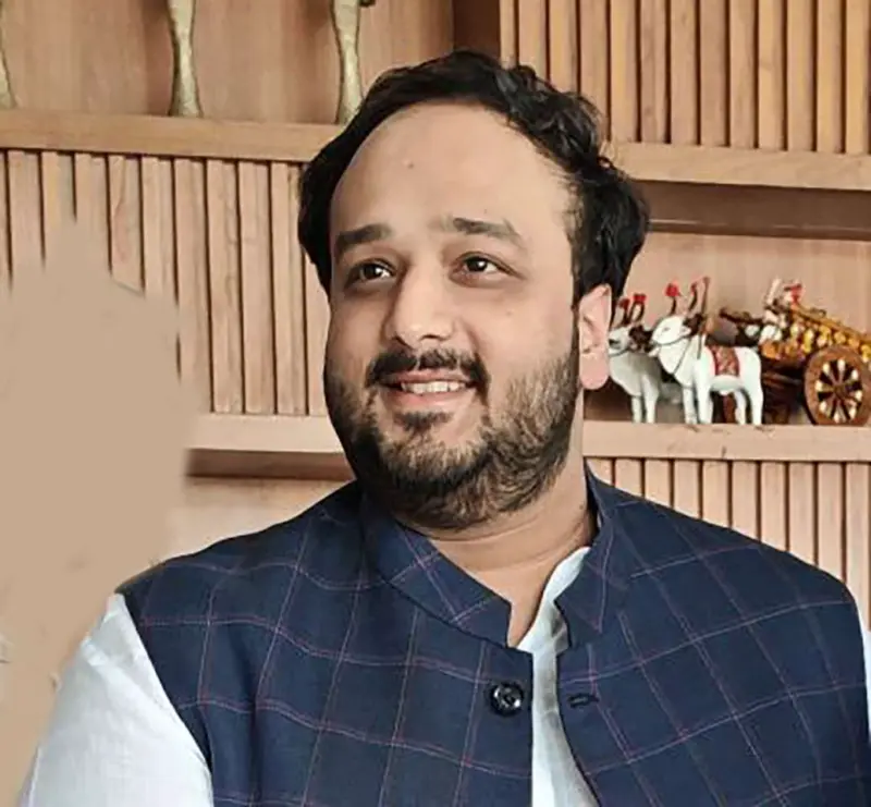 राष्ट्रवादी काँग्रेसकडून झिशान सिद्दिकींचे पुनर्वसन:विधान परिषदेची उमेदवारी