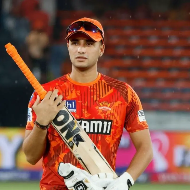 IPL 2026: டி20யில் 300க்கு மேற்பட்ட சிக்ஸர்கள்.. அட்டகாசம் செய்த அபிஷேக் சர்மா!