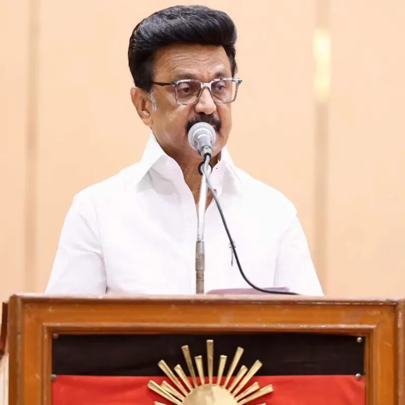 విజయ్ ప్రభుత్వం కుప్పకూలడం ఖాయం