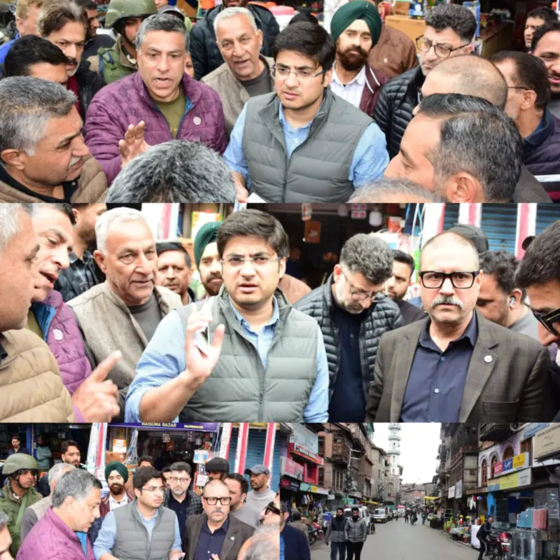 Commissioner SMC visits Maisuma Market; Orders immediate measures for Drainage, Efficient Street Lighting