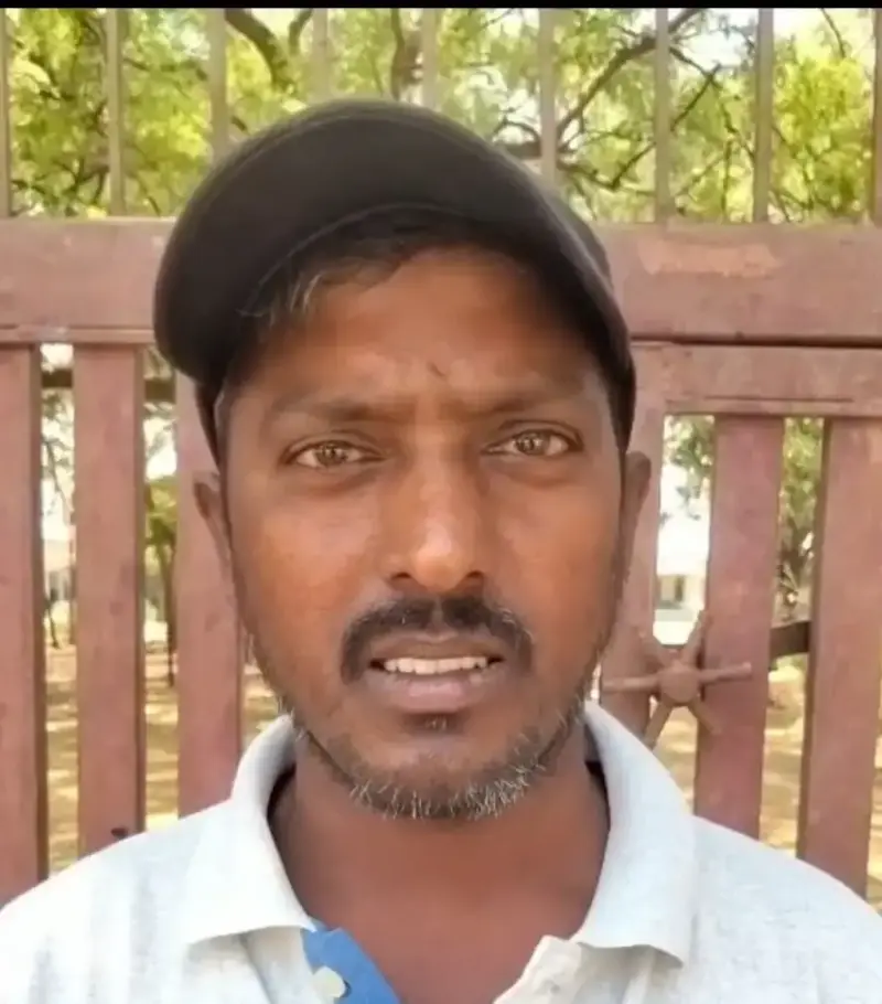 మేడే రోజు గ్రామపంచాయతీ కార్మికుడి పై చెప్పుతో దాడి
