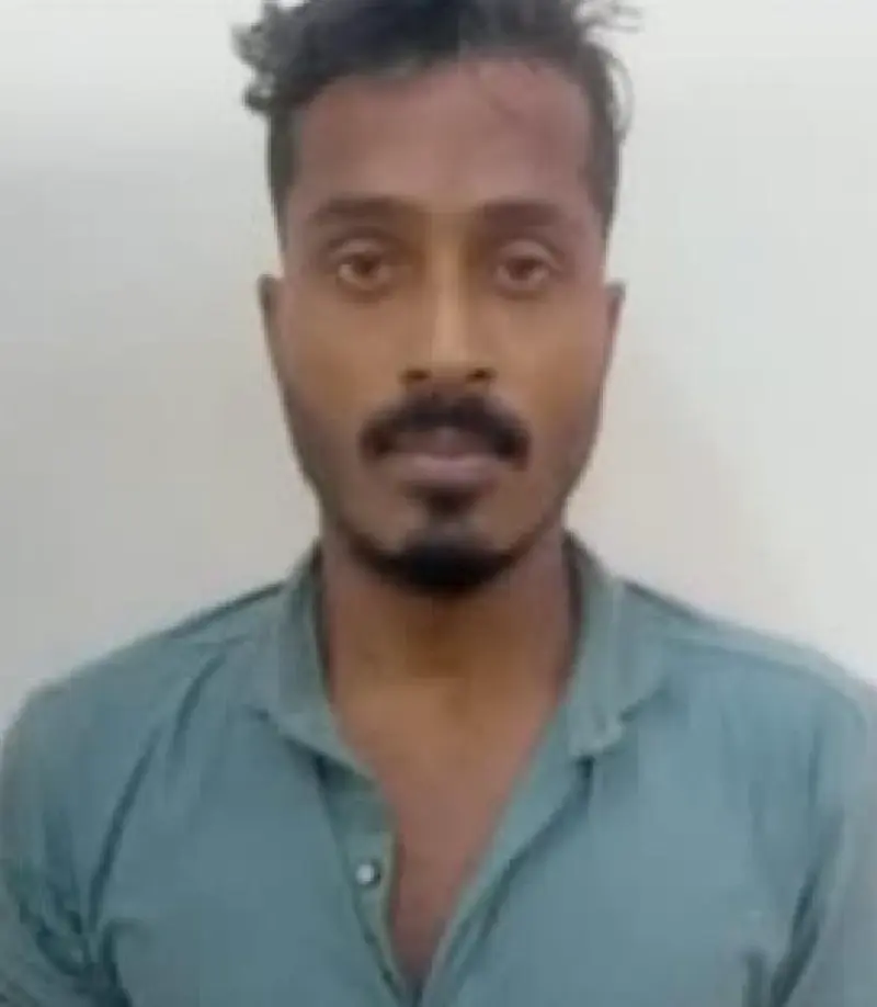 ಶೇಷಾದ್ರಿಪುರ ಬಳಿ ರೈಲು ನಿಲ್ಲಿಸಿದಾಗ ನಕಲಿ ಪಿಸ್ತೂಲ್ ತೋರಿಸಿ ಪ್ರಯಾಣಿಕರ ಸುಲಿಗೆ