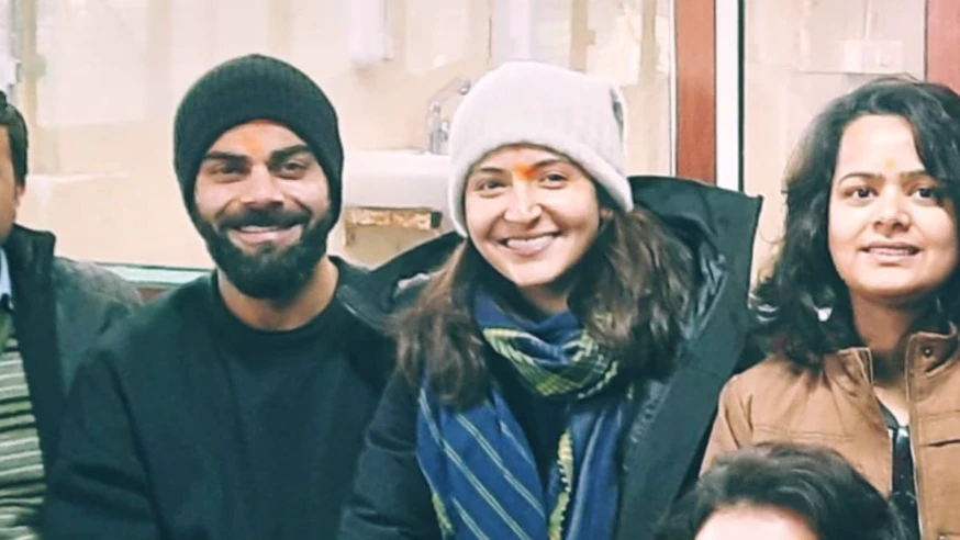 Anushka Sharma, Virat Kohli Are All Smiles As They Pose With Fans In Uttarakhand | See Pics People News Time