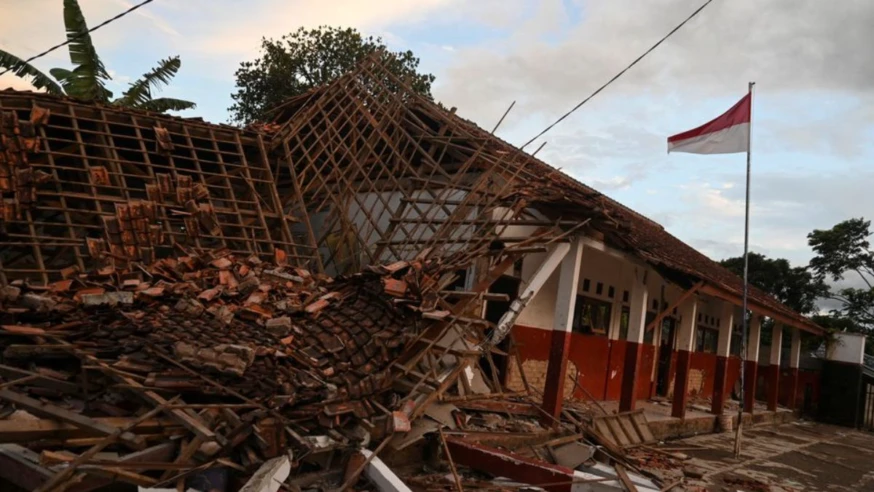 160 Killed, Mostly Children, After Earthquake Hits Indonesia's Java People News Time