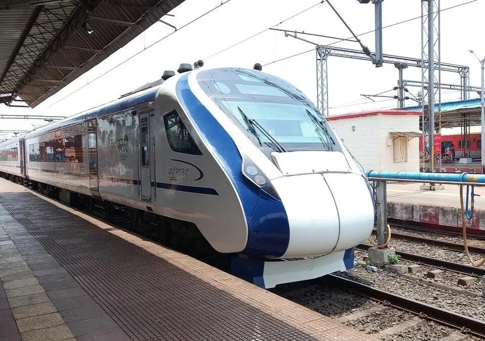 বিরাট সুখবর! পুরুলিয়া থেকে এবার সরাসরি বন্দে ভারতে দিল্লি যাওয়ার সুযোগ