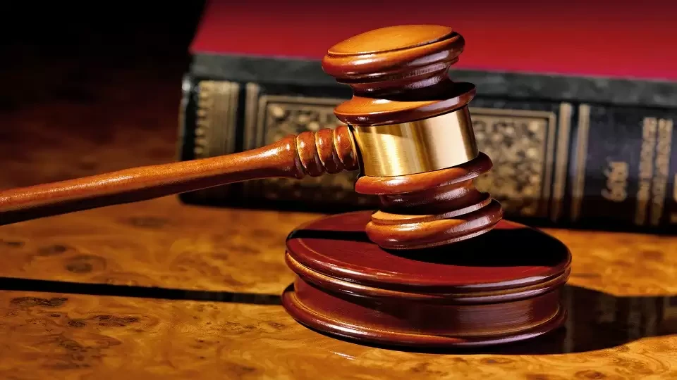 15 വയസ്സുകാരിക്ക് പ്രകൃതി വിരുദ്ധ പീഡനം; പ്രതിയെ കോടതി വെറുതെ വിട്ടു