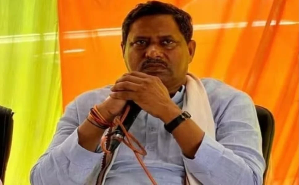 Minister Ramshankar Katheria Loksabha Membership issue : 2 साल की सजा पर कोर्ट ने लगाई रोक, नहीं जाएगी BJP MP की सांसदी